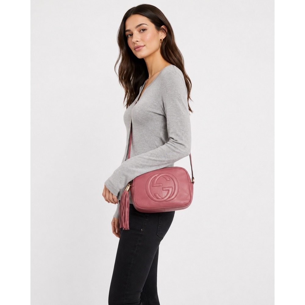 Gucci Soho Disco Crossbody Bag Pink Pebbled Leather Tassel Shoulder Bag - Picture 2 of 16
